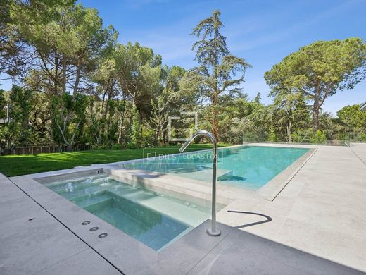 Villa in Boadilla del Monte, Provinz Madrid