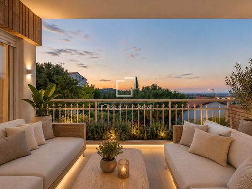 Villa in Sant Just Desvern, Province of Barcelona
