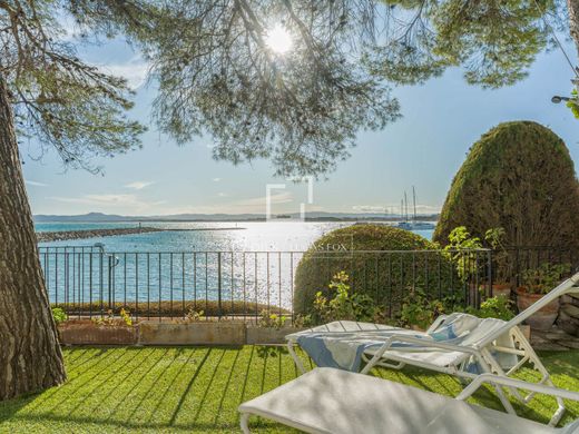 Villa a l'Estartit, Girona