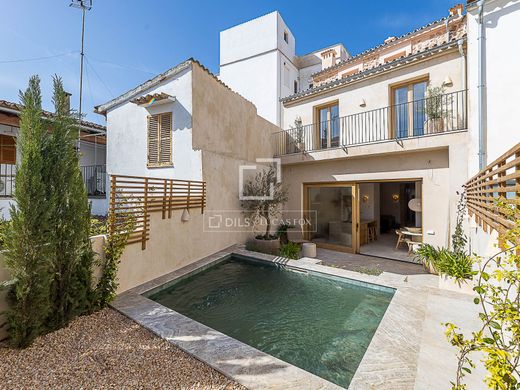 Villa in Alaró, Province of Balearic Islands