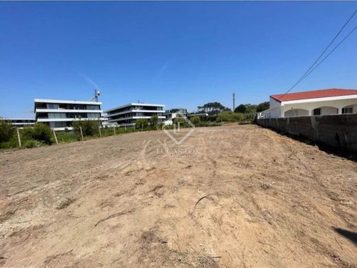 地皮  加亚新城
, Vila Nova de Gaia