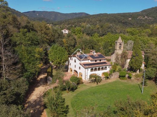 Country House in Sant Feliu de Pallerols, Province of Girona