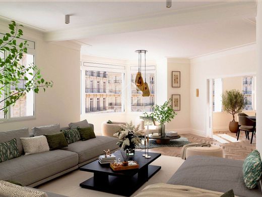 Apartment / Etagenwohnung in Barcelona, Provinz Barcelona