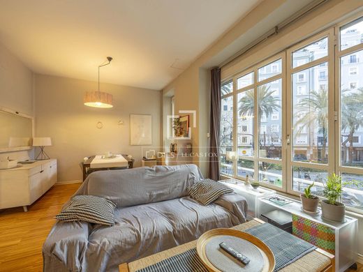 Apartment / Etagenwohnung in Valencia, Provinz Valencia