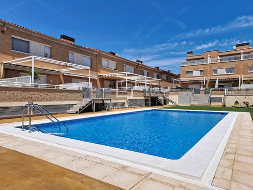 Villa in Cubelles, Province of Barcelona