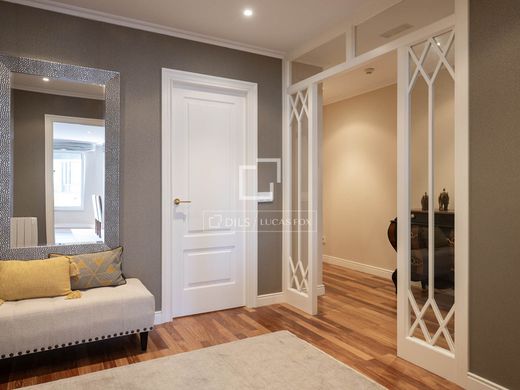 Piso / Apartamento en Santiago de Compostela, La Coruña