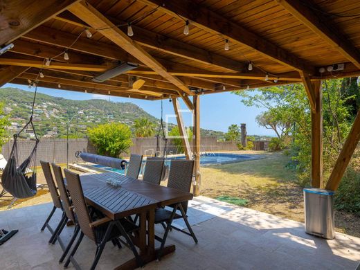 Villa in Cabrils, Province of Barcelona