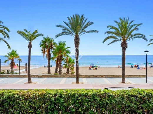 Salou, Província de Tarragonaのアパートメント