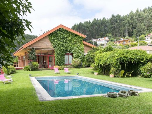 Villa for sale in Samieira
