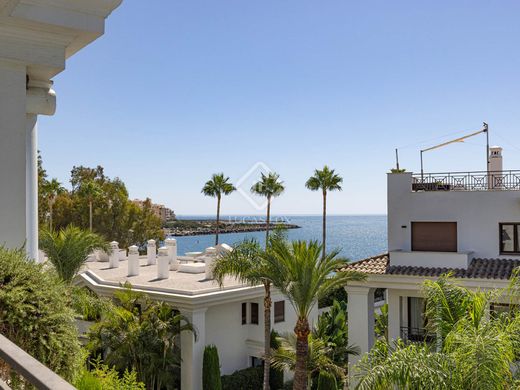 ﺷﻘﺔ ﻓﻲ Estepona, Provincia de Málaga