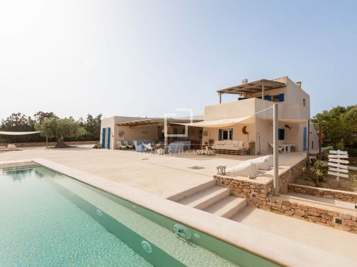 Villa in Sant Francesc de Formentera, Province of Balearic Islands