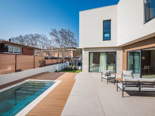 Villa in Sant Cugat del Vallès, Provinz Barcelona