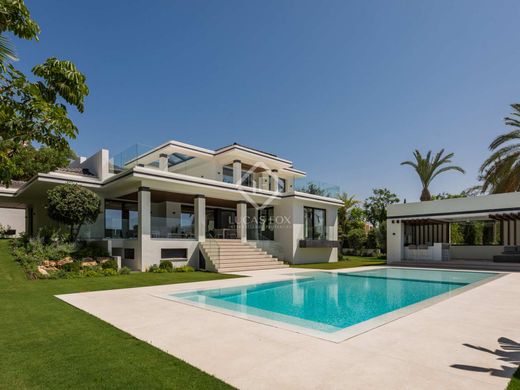 Villa in El Paraíso, Malaga