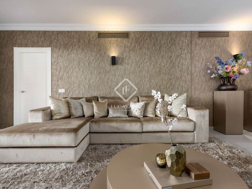 ﺷﻘﺔ ﻓﻲ Benahavís, Provincia de Málaga