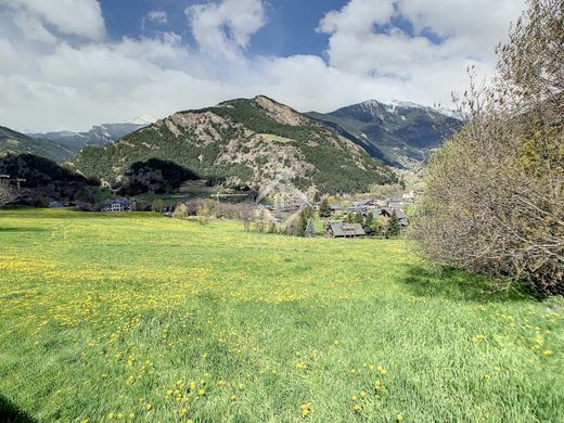 Grundstück in Ordino