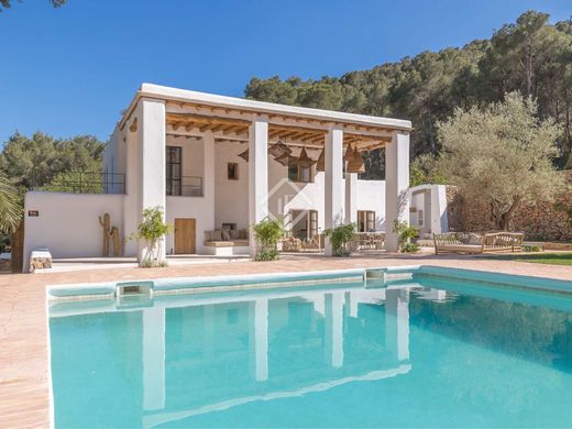 Villa Sant Jordi, Illes Balears