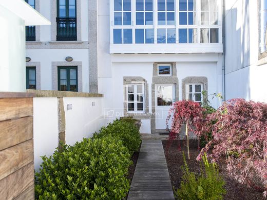 Villa - Santiago de Compostela, Provincia da Coruña