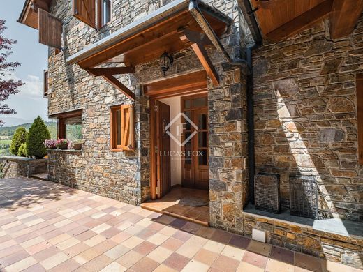 Villa in Prullans, Province of Lleida