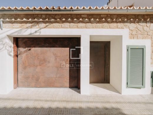 Villa in sa Cabaneta, Province of Balearic Islands