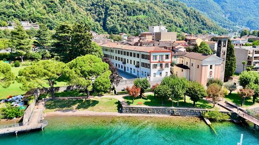 Apartment / Etagenwohnung in Maroggia, Lugano