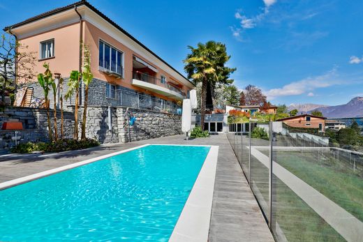 Villa in Breganzona, Lugano