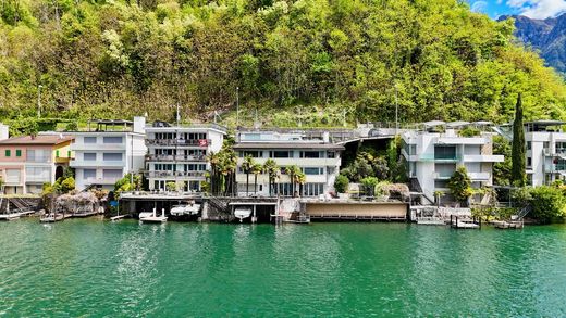 Villa in Bissone, Lugano