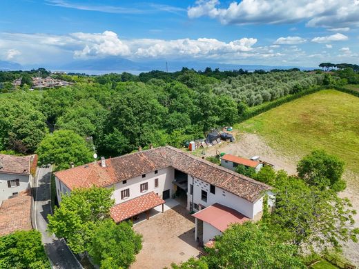 Вилла, Lonato, Provincia di Brescia