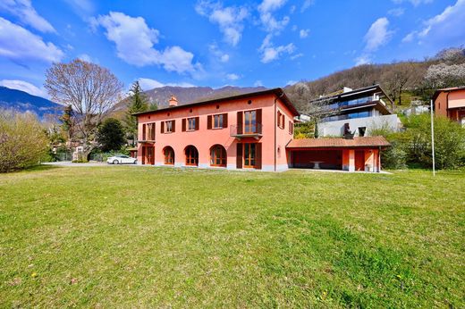Villa à Rovio, Lugano