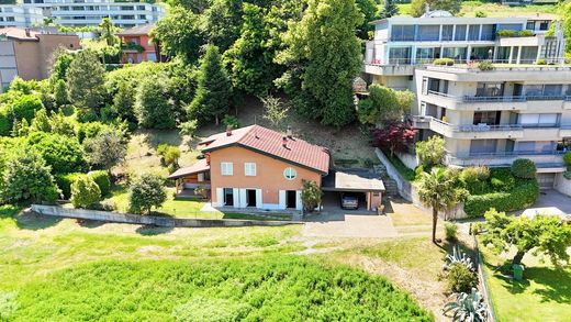 Vrijstaand huis in Montagnola, Lugano