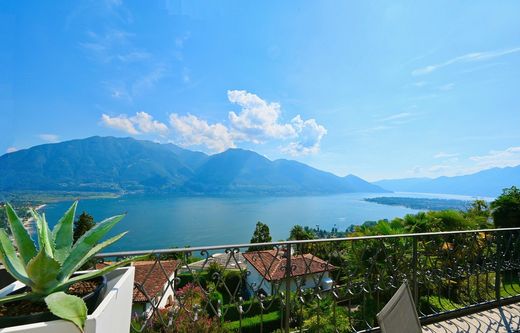 Villa in Brione sopra Minusio, Locarno
