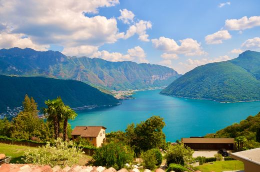 Carona, Lugano Districtのアパートメント