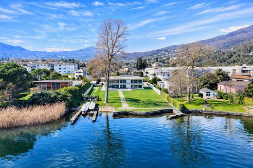 Villa in Magliaso, Lugano