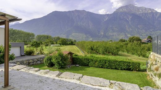 Detached House in Charrat, Martigny District