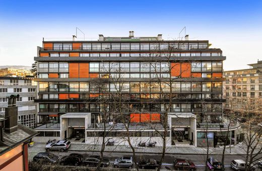 Duplex a Ginevra, Geneva