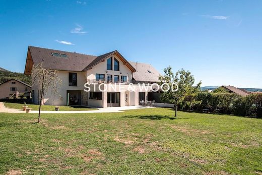 ‏בית חד-משפחתי ב  Cernex, Haute-Savoie