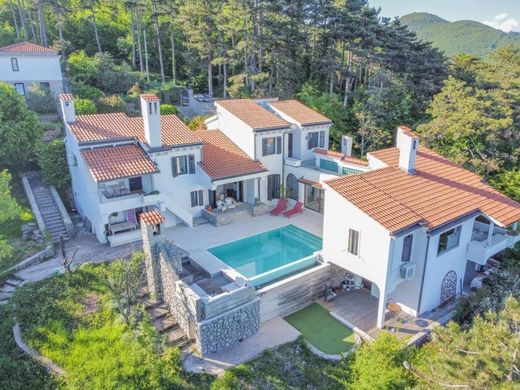 Villa in Veprinac, Grad Opatija