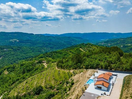 Villa in Korelići, Cerovlje