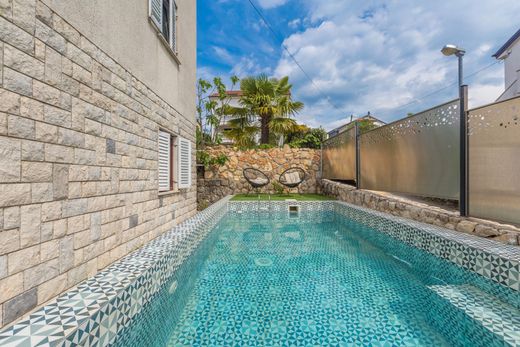 Ξενοδοχείο σε Malinska, Malinska-Dubašnica