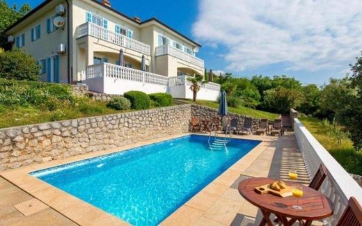 Villa a Brseč, Mošćenička Draga