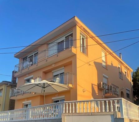 Villa en Vrbnik, Primorje - Gorski Kotar