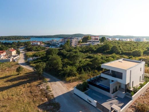 Villa a Medulin, Istria