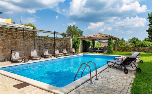 Villa in Žminj, Istria