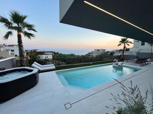 Villa in Veliko Brdo, Makarska