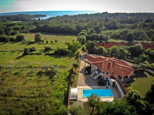 Villa in Umag, Grad Umag