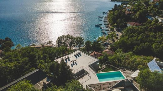Villa for sale in Jadranovo