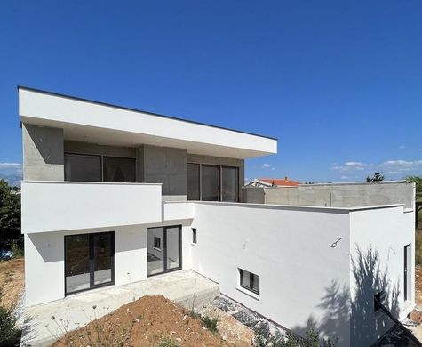 Villa Vrsi, Zadar