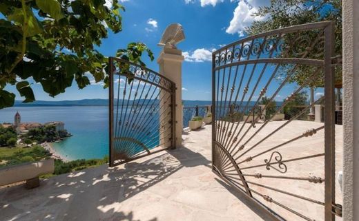 Villa in Bol, Split-Dalmatia