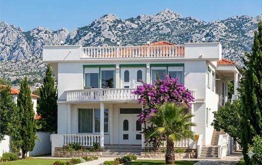 Hotel in Starigrad, Senj