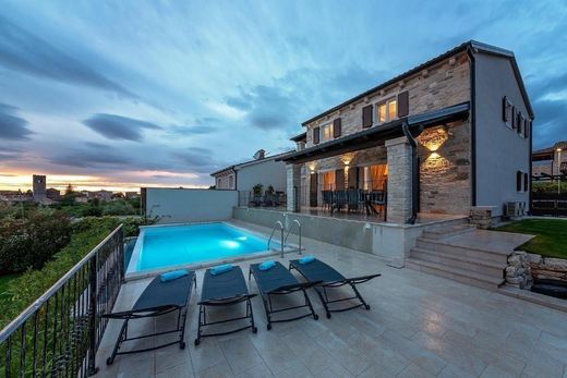 Villa in Sveti Lovreč, Istria