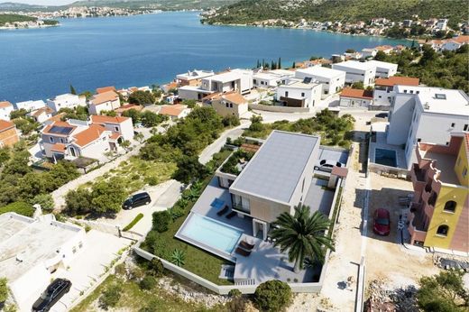 Villa - Ražanj, Grad Šibenik